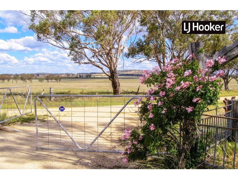 173 Waddells Lane, Inverell NSW 2360