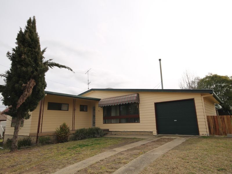 49 Lewin Street, Inverell NSW 2360