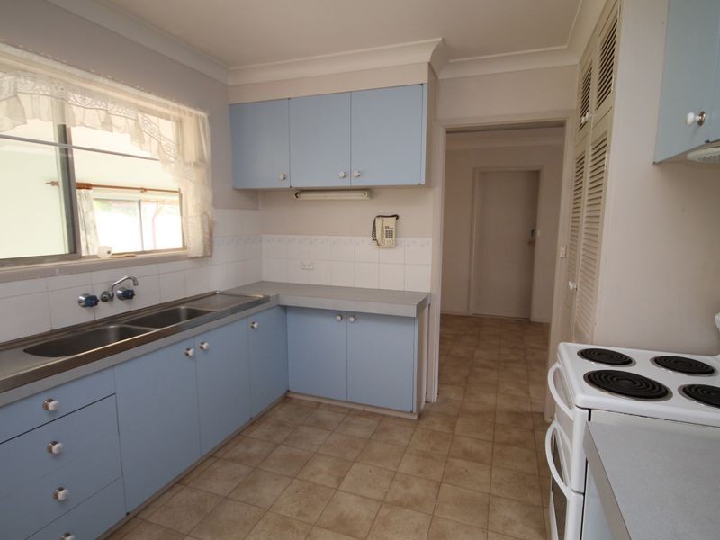 49 Lewin Street, Inverell NSW 2360