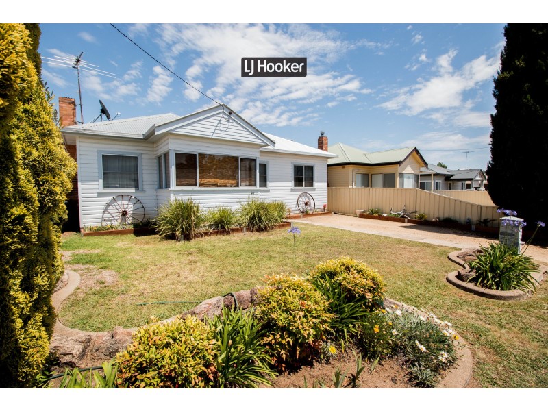 24 Jack Street, Inverell NSW 2360