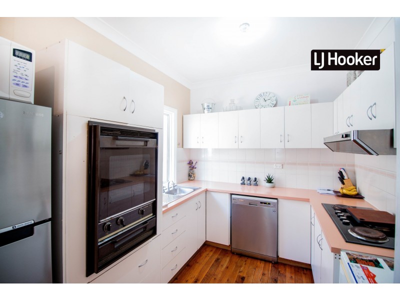 24 Jack Street, Inverell NSW 2360