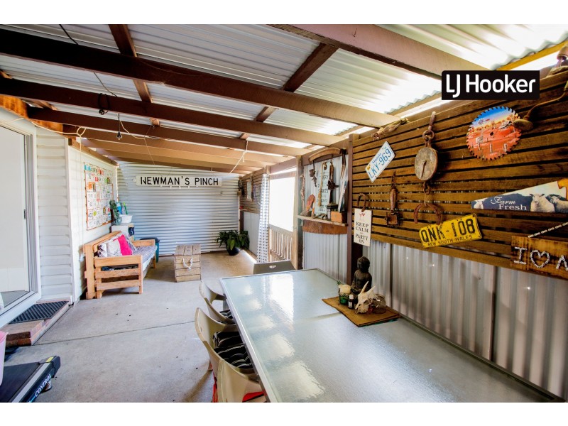 24 Jack Street, Inverell NSW 2360