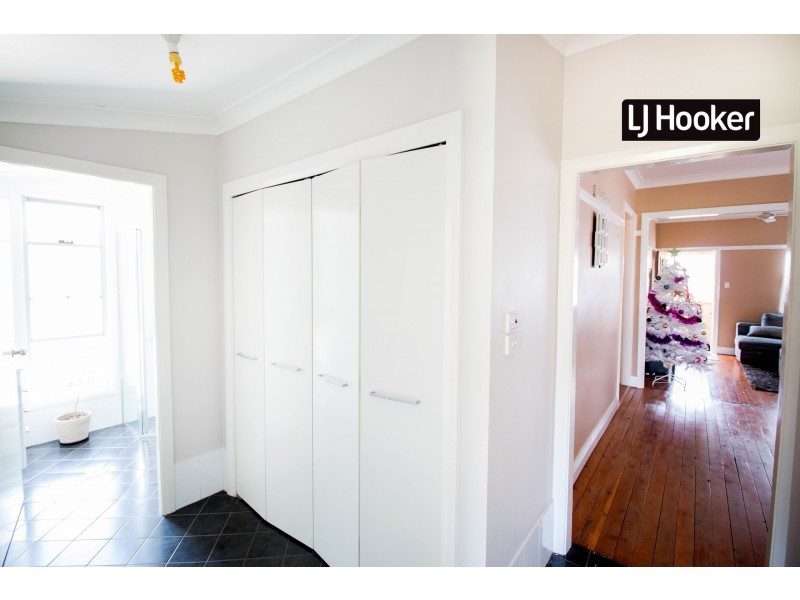 24 Jack Street, Inverell NSW 2360