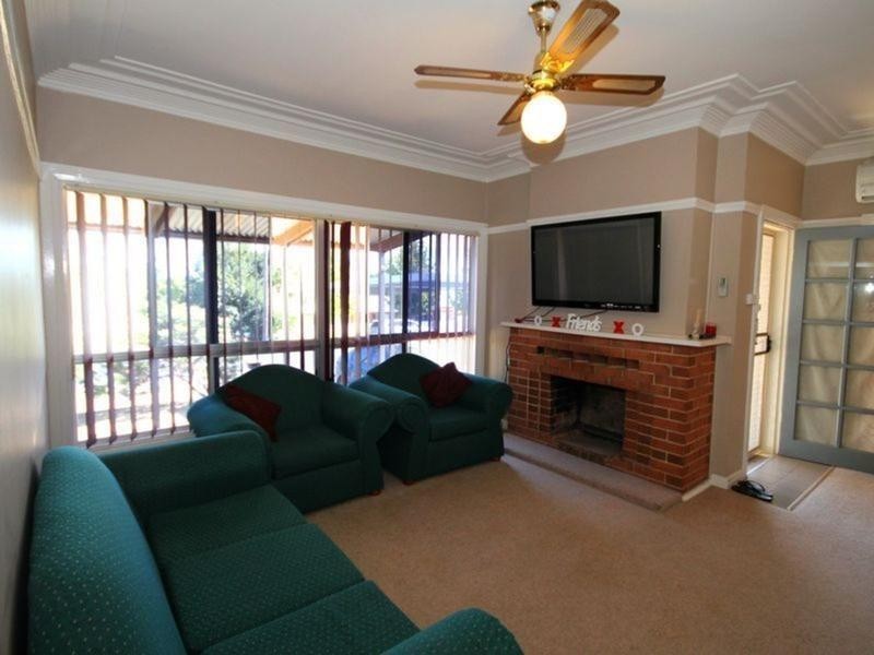 63 Prince Street, Inverell NSW 2360