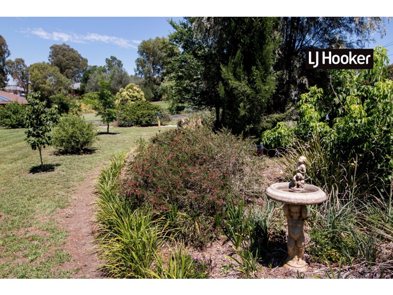 5 Delvyn Drive, Inverell NSW 2360