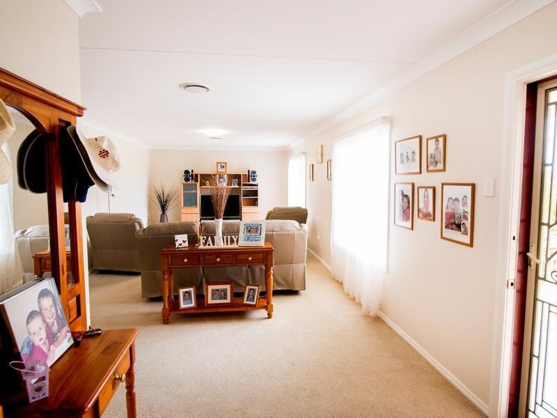 3 Crestview Place, Inverell NSW 2360