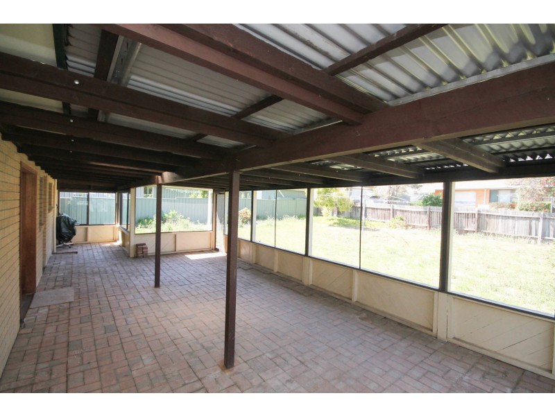 8 Jacaranda Crescent, Inverell NSW 2360