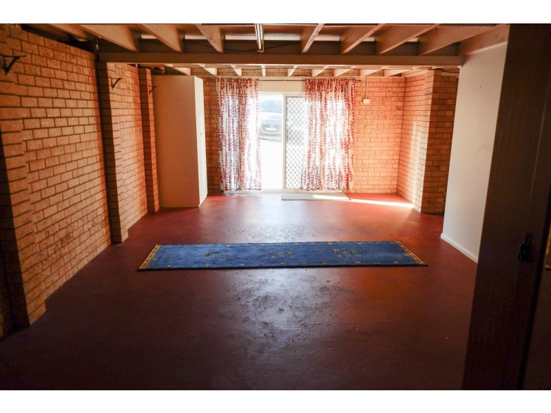 2A Urabatta Street, Inverell NSW 2360