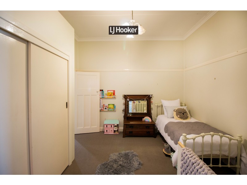 22 George Street, Inverell NSW 2360