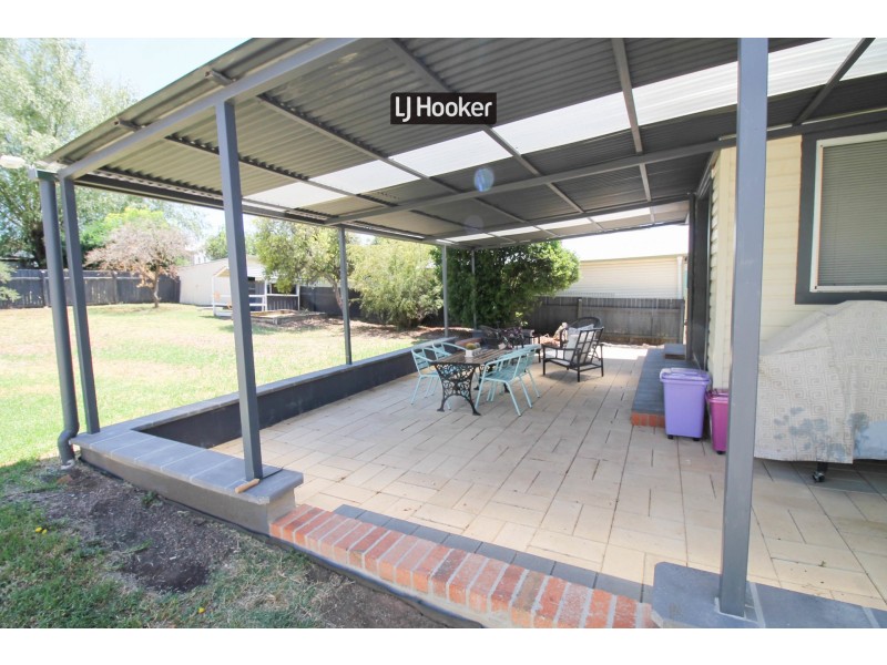 17 Lang Street, Inverell NSW 2360