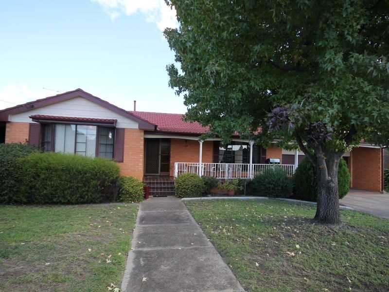 27 Sapphire Street, Inverell NSW 2360