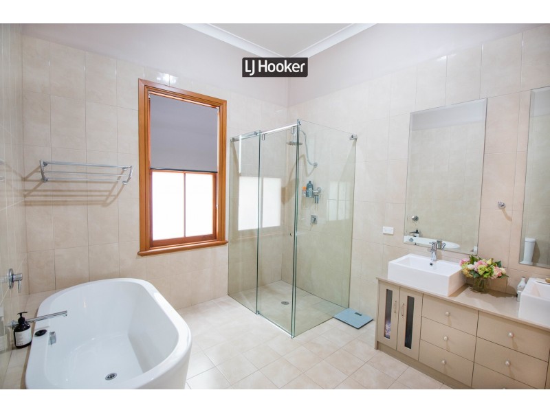 34 Brae Street, Inverell NSW 2360