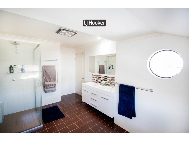 13 Sunnyside Place, Inverell NSW 2360