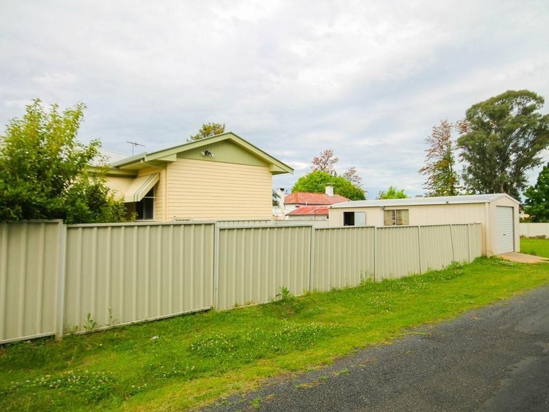 15 Brown Street, Inverell NSW 2360
