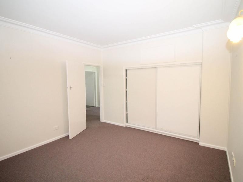 33 Gordon Street, Inverell NSW 2360