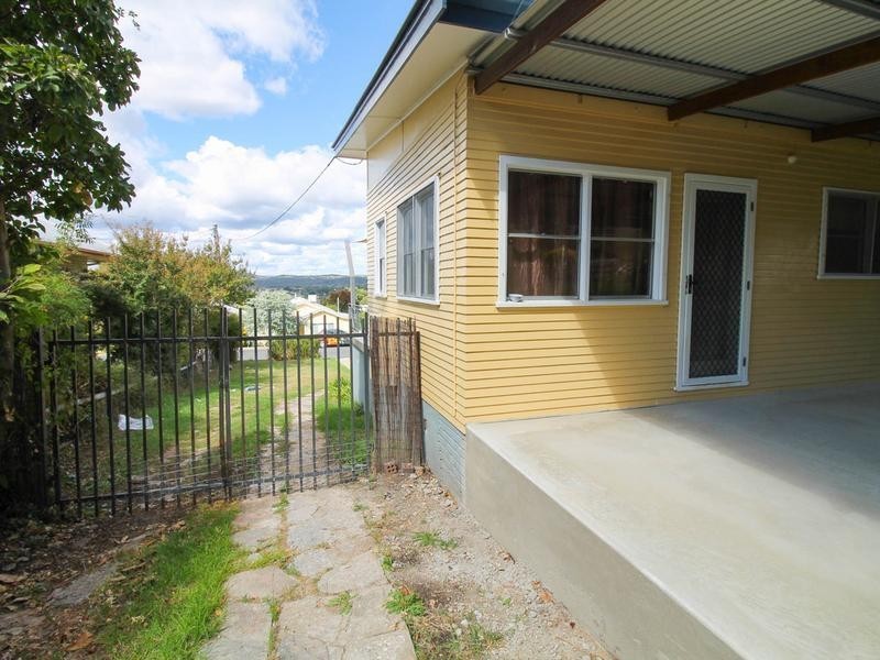 33 Gordon Street, Inverell NSW 2360