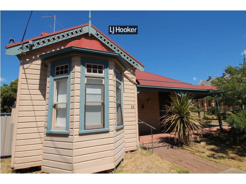 25 Rivers Street, Inverell NSW 2360