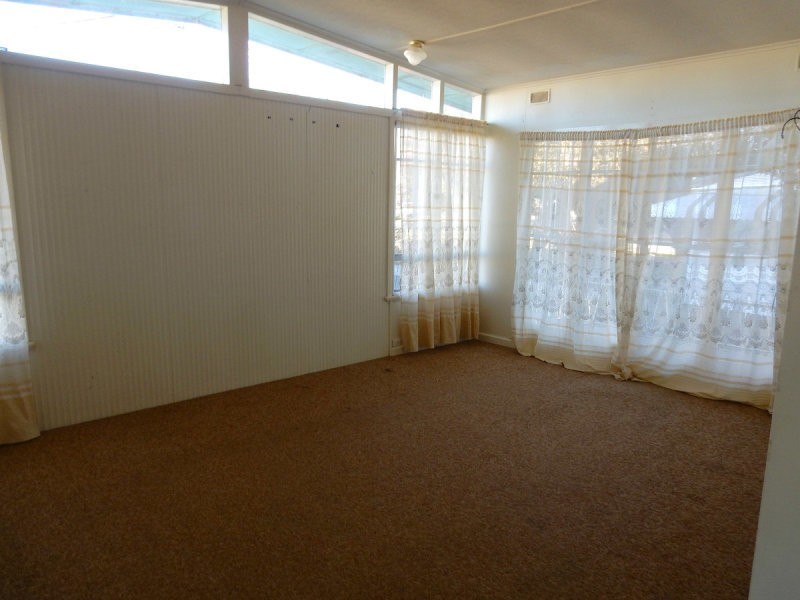 40 Granville Street, Inverell NSW 2360