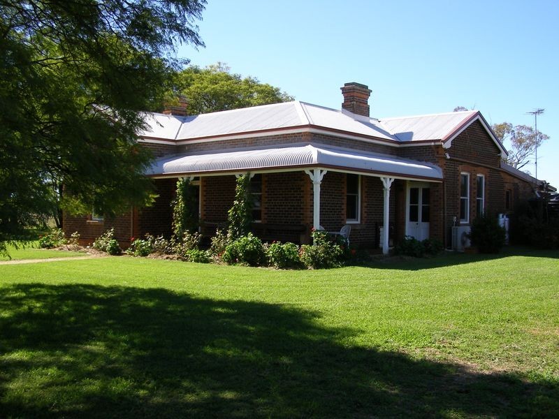 366 Oakwood Road, Inverell NSW 2360