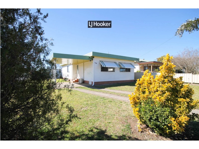 108 Lawrence Street, Inverell NSW 2360