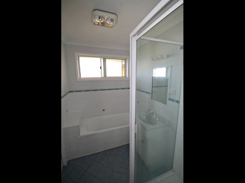 54 Lewin Street, Inverell NSW 2360