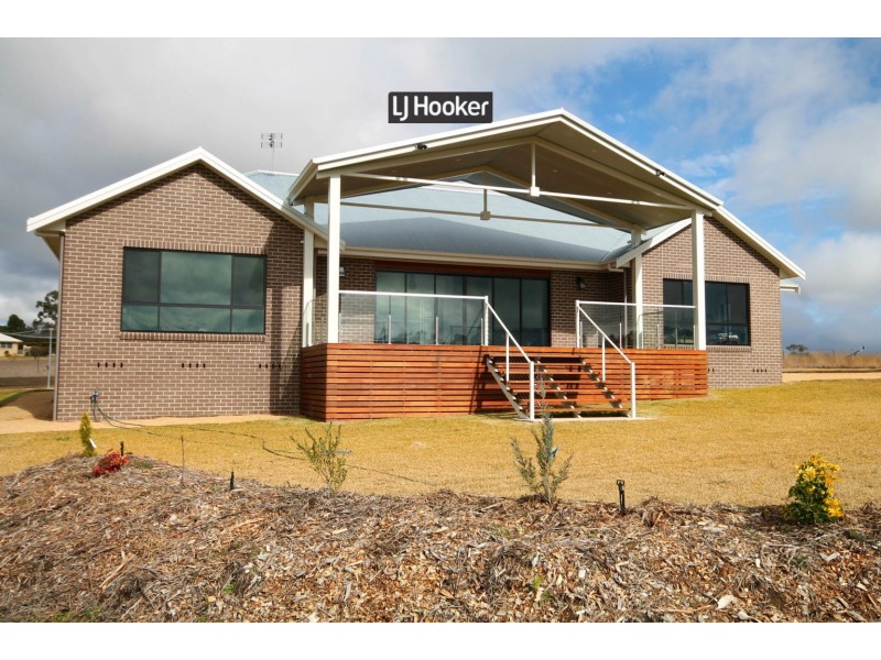 52 Alsace Lane, Inverell NSW 2360