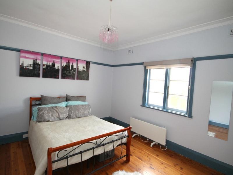 19 Herbert Street, Inverell NSW 2360