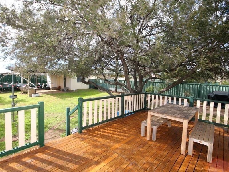 19 Herbert Street, Inverell NSW 2360