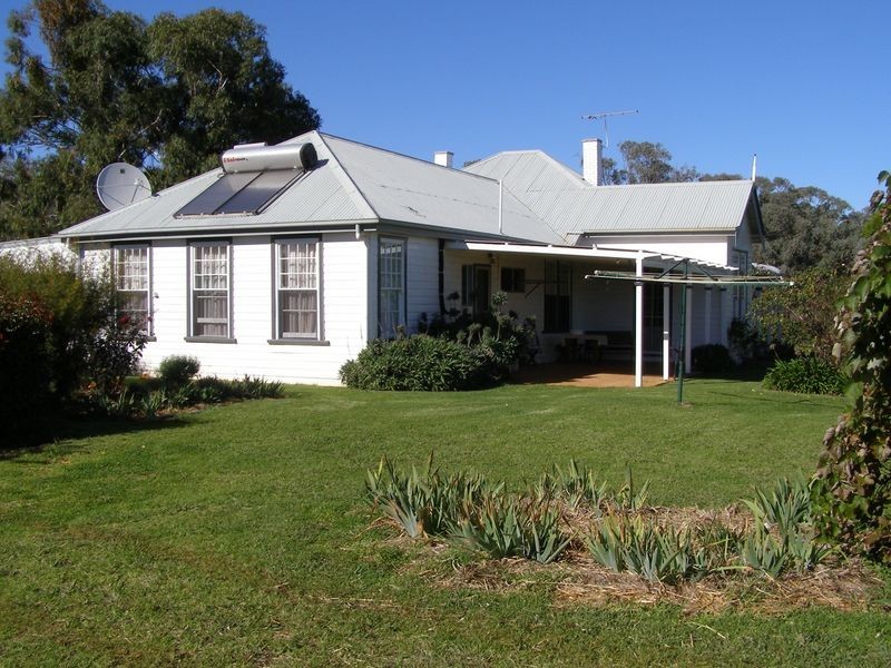 40 Hills Lane, Inverell NSW 2360