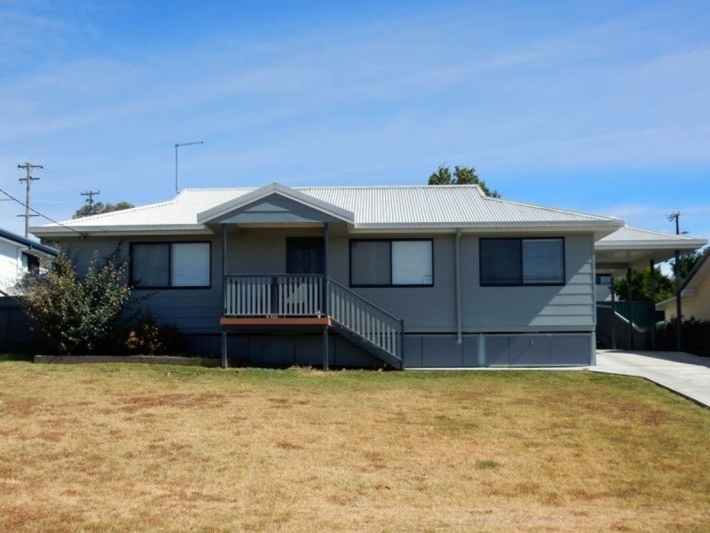 4 Brownleigh Vale Drive, Inverell NSW 2360