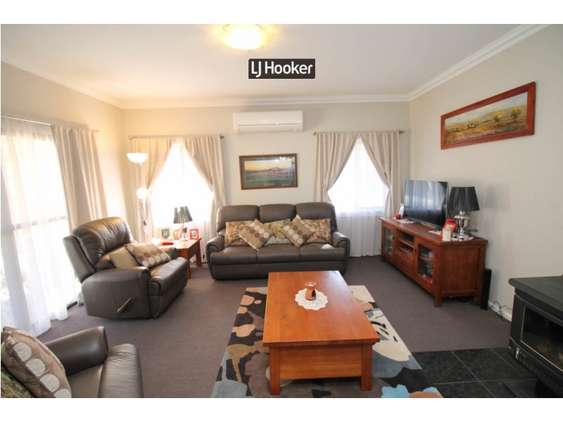 19 Butler Street, Inverell NSW 2360