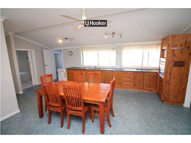 12 Bannockburn Road, Inverell NSW 2360
