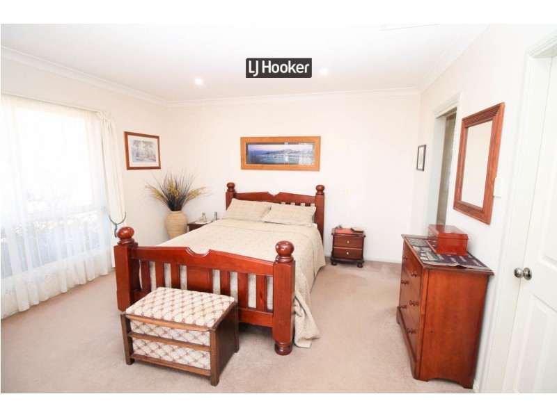58 Warana Drive, Inverell NSW 2360