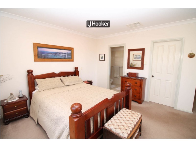 58 Warana Drive, Inverell NSW 2360