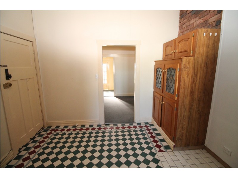 14 Henderson Street, Inverell NSW 2360