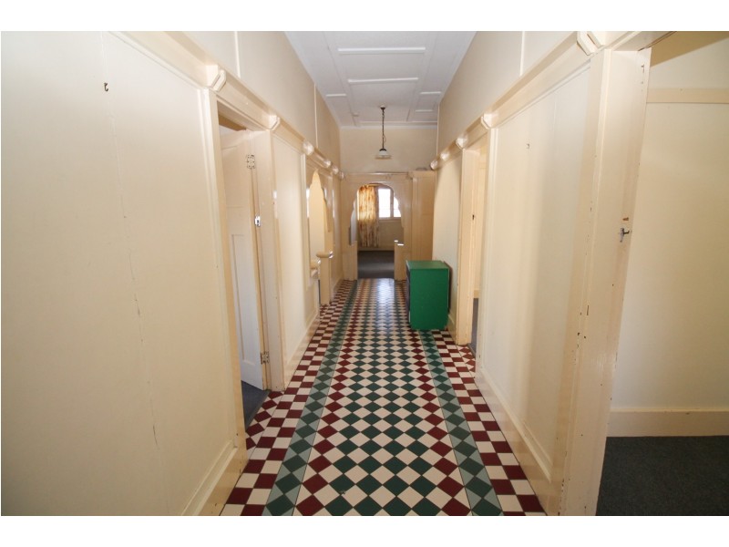 14 Henderson Street, Inverell NSW 2360