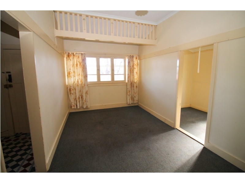 14 Henderson Street, Inverell NSW 2360