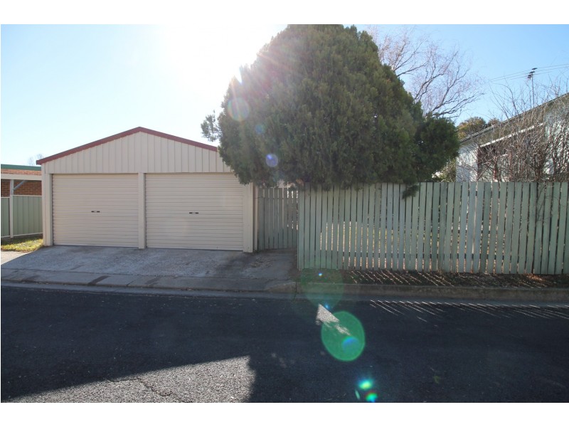 14 Henderson Street, Inverell NSW 2360