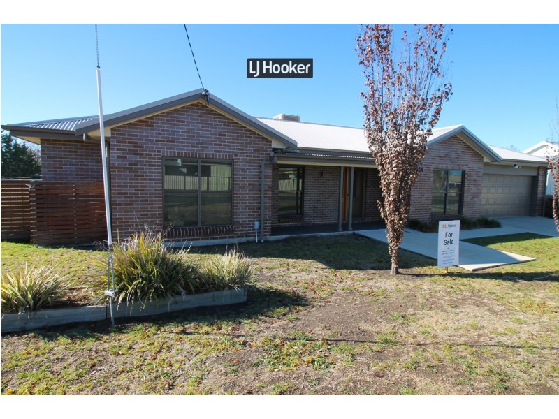 13 Rose Street, Inverell NSW 2360