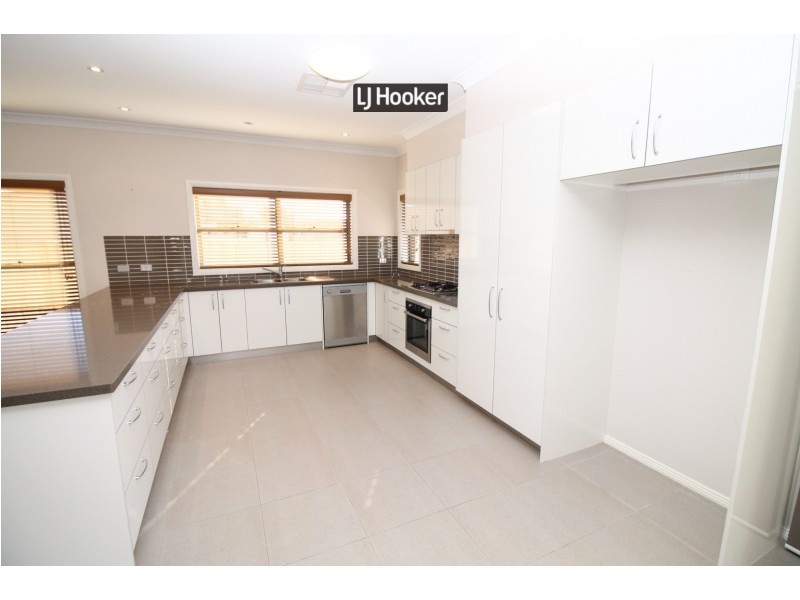 13 Rose Street, Inverell NSW 2360