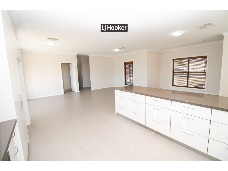 13 Rose Street, Inverell NSW 2360