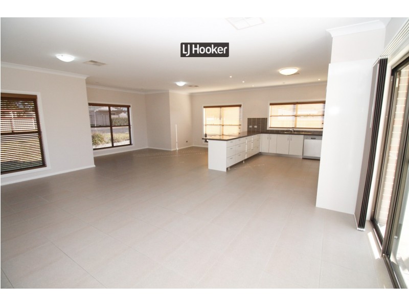 13 Rose Street, Inverell NSW 2360