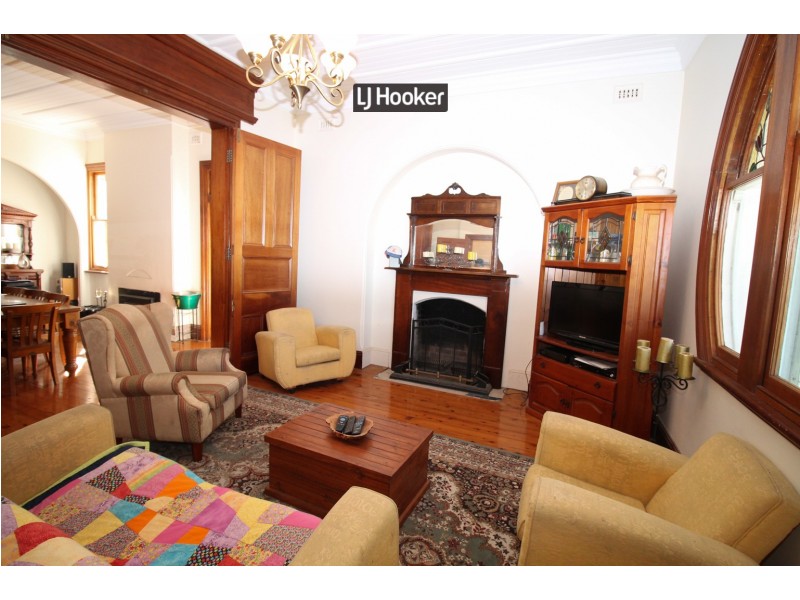 17 Mitchell Crescent, Inverell NSW 2360