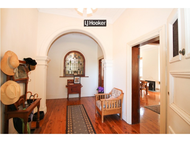 17 Mitchell Crescent, Inverell NSW 2360