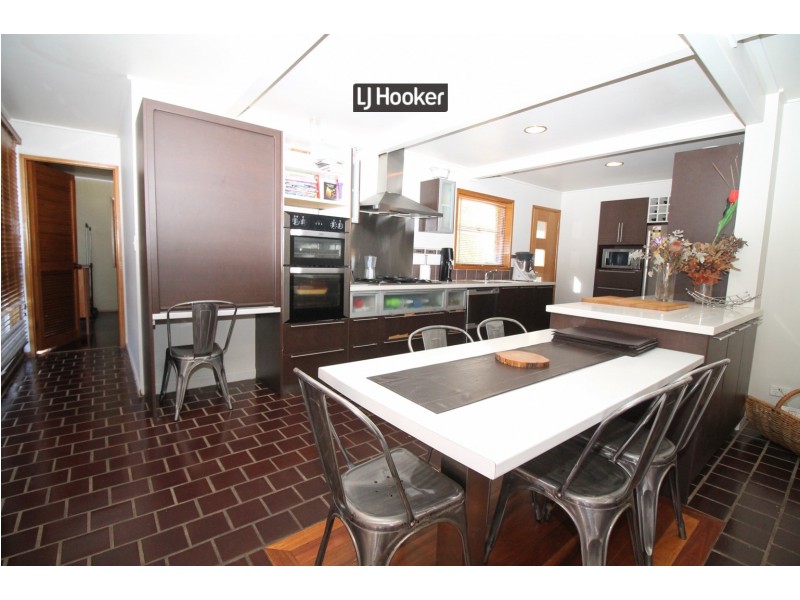 17 Mitchell Crescent, Inverell NSW 2360