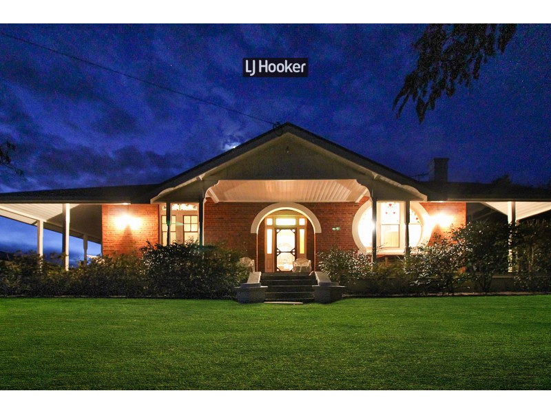 17 Mitchell Crescent, Inverell NSW 2360