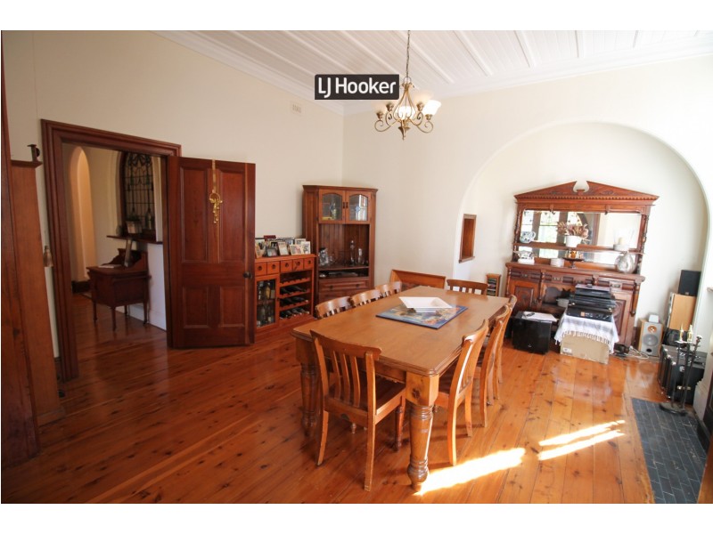 17 Mitchell Crescent, Inverell NSW 2360