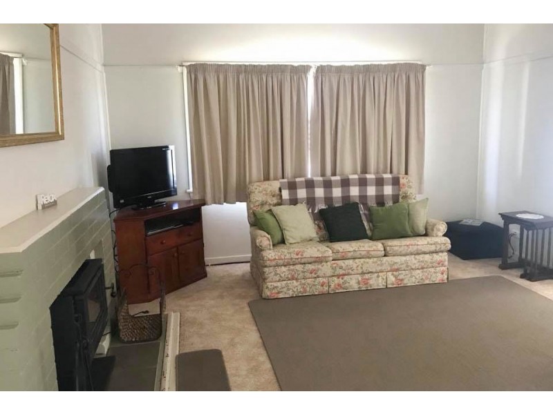 9 Mitchell Crescent, Inverell NSW 2360