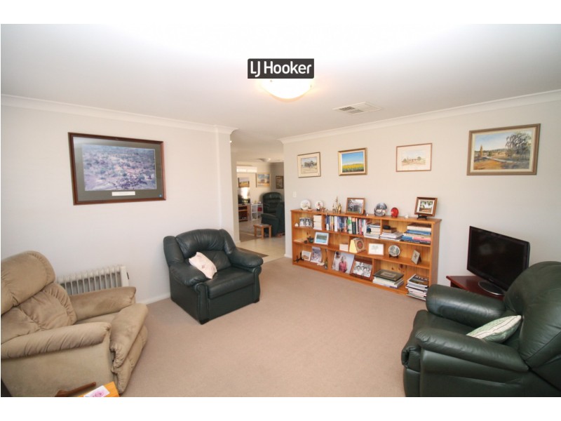 12 Coolibah Drive, Inverell NSW 2360