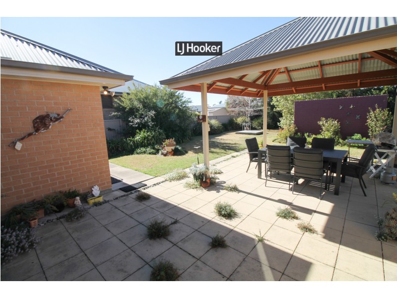 12 Coolibah Drive, Inverell NSW 2360